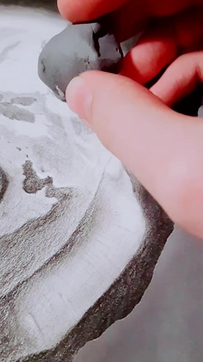 yay, finished! #artistlife #drawhands #cooldrawing #graphite