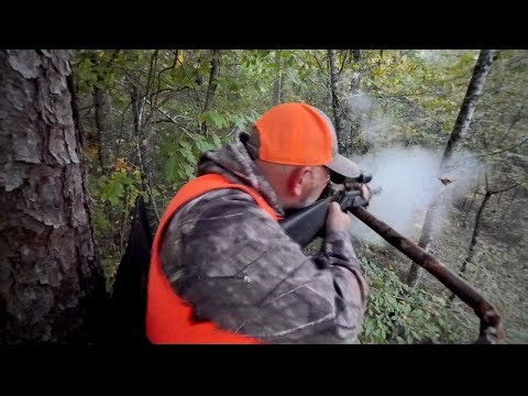 Hunting Deer with the Smoke Pole! October 2025 Muzzleloader season