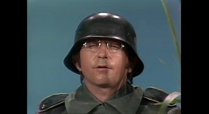 Arte Johnson, the ‘German stormtrooper’ in ‘Rowan and Martin’s Laugh-In’ who found life ‘verrry interrrresting’ – obituary