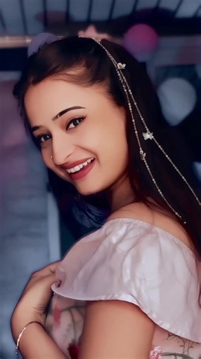 𓋜𝑯𝒆𝒆𝒏𝒂_𝒎𝒊𝒔𝒉𝒓𝒂🧸ྀི🧿 on Instagram: "🫂mention karo Usko Jisko Aap Bahut miss Karte Ho🫶🏻 #explorepage #reelitfeelit #explore #viralvideos #trendingreels #reels #oldsong #viral #sadrerls #sadsongs #sadness #love #missyousomuch #reelitfeelit #heenamishra"