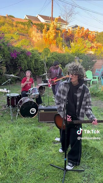 echo odd in the backyard #alternative #indie #rock #band | echo odd