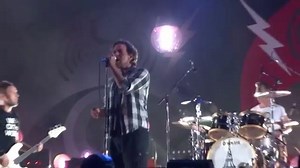 3.2K views · 300 reactions | 22/11/2015, Pearl Jam realizou seu show...