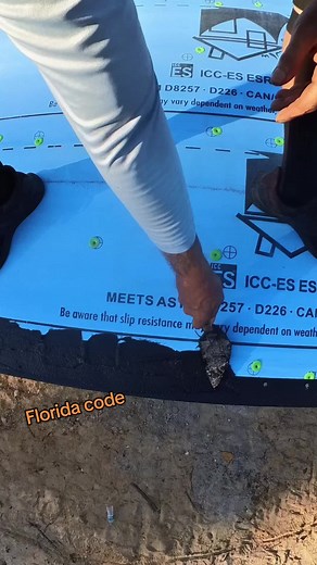 Spreadn tar #roofing #working #roofer #florida #work #construction #building #worker #roofers #tools #job #solo #roof #jobsite #pov #diy