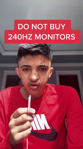 #greenscreen #tech #techtok #pc #pcgaming #gaming #monitors #240hz #144hz