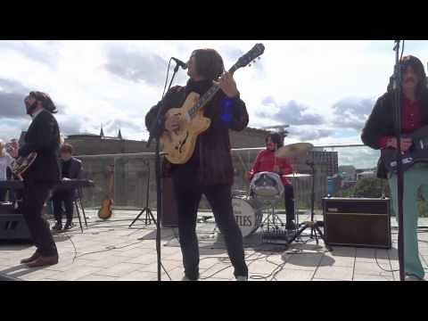 Revolution (ROOFTOP SHOW),Them Beatles