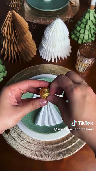 Creative Christmas Table Scape Ideas for Kids