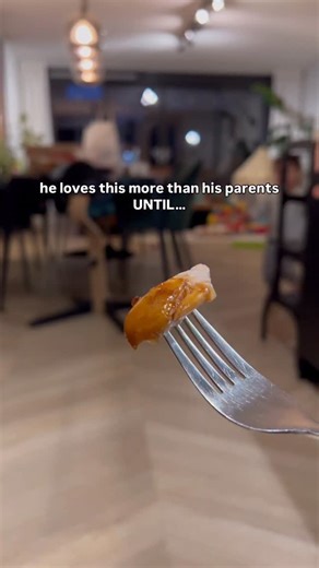 Alex Cooking on Instagram: "3 Cup Chicken 三杯鸡 My Mom go to chicken recipe whenever we craved chicken. Follow for more and Save this recipe for later! 三杯鸡 (Three Cup Chicken) Ingredients: - 4 chicken thighs - 1 bulb garlic (slightly crushed) - 1 star anice - 8 slices ginger Sauce: - 3 tbsp sugar - 1 cup/250ml water - 1 cup/250ml Shaoxing Wine - 1/3 cup Light Soy, 1/3 cup Dark Soy, 1/3 cup White Vinegar - 1 tbsp Cornstarch - (Thai) basil leaves Steps: 1. Sear aromatics till golden brown 2. Add chi