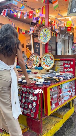 Duplex – Ezra HaSofer 14, Tel Aviv - an exclusive luxury project just 150 steps from the Mediterranean Sea. A boutique building offering Duplex, Garden Duplex, and Penthouse homes, with meticulous design and premium finishes. Enjoy sun-filled mornings, breathtaking sunsets, and Tel Aviv’s vibrant lifestyle - cafés, restaurants, art galleries, and culture all within walking distance. Homes for sale: Duplex Penthouse | 86 sqm 7 sqm sun balcony 22 sqm additional terrace | from 8,526,000 NIS Duplex 