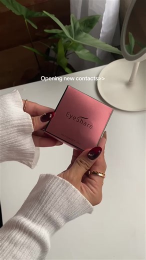 The Therapeutic Benefits of Contact Lenses