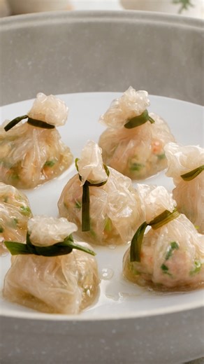 2.6M views · 24K reactions | Easy rice paper shrimp dumplings recipe,...