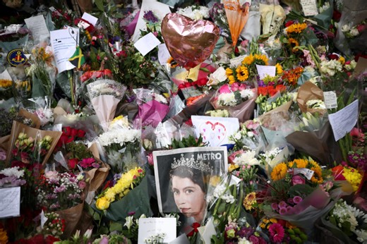 September 9, 2022 - PBS NewsHour full episode