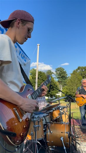 91K views · 2.3K reactions | #bluesguitar #ahrenshreeve #phrasing #improvisation #improv #guitarist #tone #learnguitar #guitartabs #countryguitar #soulguitar | Ahren Shreeve | Facebook