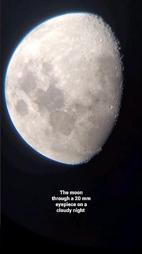 The moon with the apertura ad8 dobsonian telescope with a 20mm eyepiece on a cloudy night