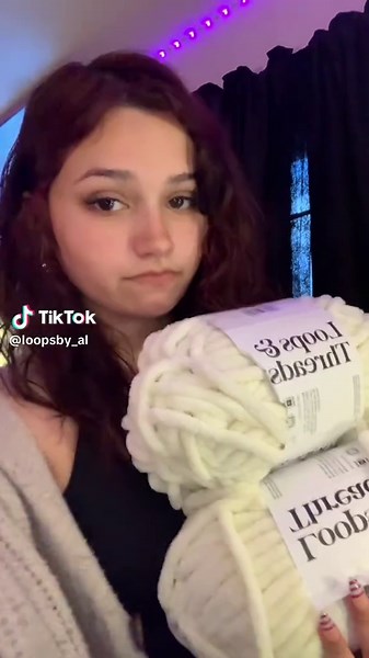 100$ Yarn Haul: Loops & Threads Review