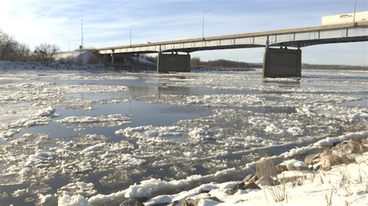 Missouri River ice accumulation throws a curve ball