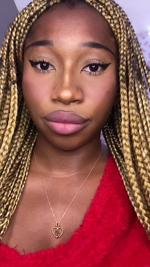 #stitch with @_eloho uploading a tutorial right now! How to achieve the perfect creasless underye! How to stop your under eye from creasing! #fyp #makeup #concealer #concealerhack #makeuphack #concealercreasing