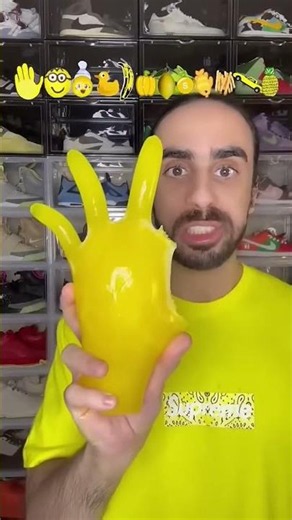 Fake Finger VS Silly Acting = Hilarious Fun 😁😃😁