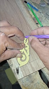 The process of applying carving motifs to cage frame accessories #bird_cage #artwork | Panglima Langit