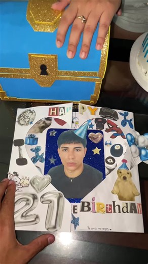 El mejor regalo de cumpleaños te amo 💝#fyp #clashroyale #parejas #cofredeclash@𝒜𝓁ℯ𝓍𝒶🎀