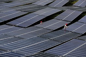 China plans to set minimum capital ratio for solar PV manufacturing at 30%