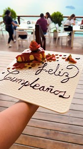 463K views · 8.1K reactions | El lago de Ilopango nunca nos deja de sorprender. Sucursal #rutapanorámica ✨ ¡Feliz fin de semana! | Café Santa Cruz | Facebook