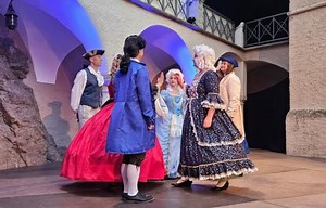 Bei der Premiere auf Burg Falkenstein stimmte alles: Regie, Darsteller, Technik und der Clou mit der Kanonenkugel