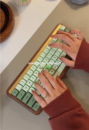 Switching to Matcha Green Keycaps for My Keyboard