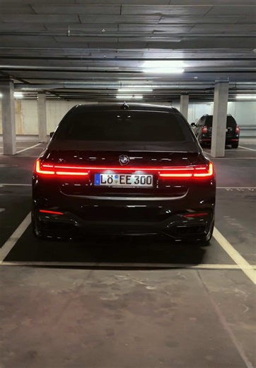 Exploring the BMW 750Li G12: A Luxury Sedan Experience