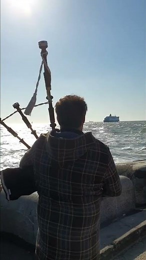 Skye Boat Song / Outlander theme played on bagpipes as DFDS Princess Seaways leaves IJmuiden