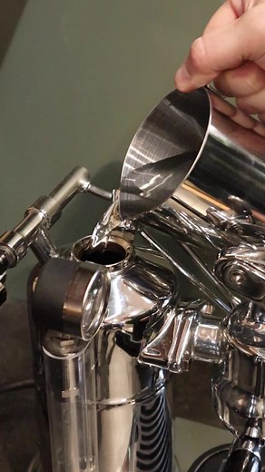 #LaPavoni espresso machines are for true #coffee enthusiasts – and true coffee enthusiasts know that grinding beans fresh is non-negotiable. For a limited time (until Tuesday, 9 May), we’re passing on a special price on select La Pavoni lever espresso maker Cilindo Prosumer grinder bundles, which work together to pull truly authentic Italian espresso shots.