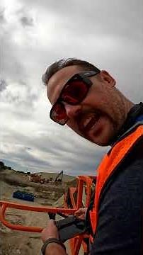 Robert's Reviews: JLG 600AJ