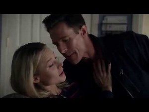 Logan/Veronica (4x03) Couch Makeout