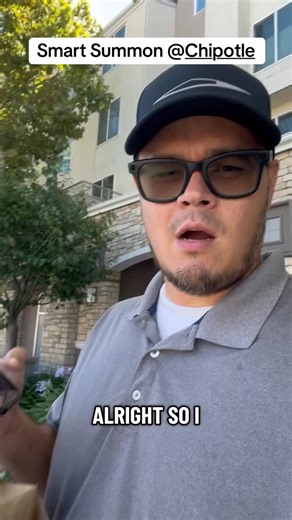 1.4K views · 133 reactions | Got Chipotle and using Actual Smart summon for my Model 핏 to come to me. #fyp #viral #tesla #smartsummon #summon | Tesla Owners of Silicon Valley | Facebook