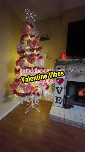 Christmas tree? No… it’s my all-year personality tree.💘 #S#SeasonalTreetreeglowup #valentinesdecor #momtok #momsoftiktok