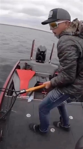 40K views · 5.3K reactions | An absolute slab. #PowerPole | @josh.jones.fishing #bigbass #bassfishing #largemouthbass | Power-Pole Total Boat Control | Facebook