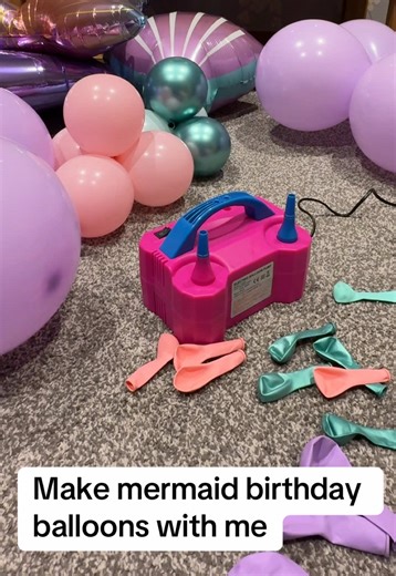 Easy Mermaid Balloon Stack Tutorial