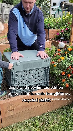 Checkout the link in my bio for 10% off all products from @Subpod - Simple composting #compost #subpod #worms #wormfarm #vermicomposting #reducewaste