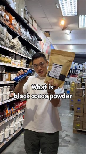 Eddie Tan Yi Ming on Instagram: "Black cocoa powder (commonly known as “Oreo powder”) is a form of cocoa that has been heavily alkalized. This process greatly reduces acidity and results in an extremely dark, almost black colour. Compared to natural or standard Dutch-processed cocoa, black cocoa has: Very low acidity A mild, subdued chocolate flavour Minimal bitterness Strong visual impact Because of its colour stability and consistency, black cocoa is widely used in Oreo-style cookies, dark cak