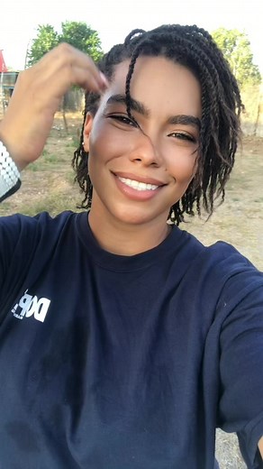 Seeing Wanjine perform should be on my bucketlist for this year 🥹🥰🥰❤️also my phone overheat hence the glitching but it still works 😎🥰