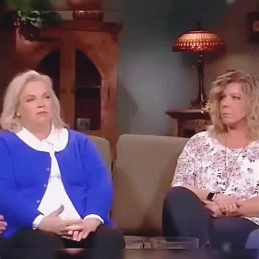 2K views · 29 reactions | Janelle’s Stunning New Life Unveiled — FIRST LOOK at “Life After Kody” in Explosive New Episode Leak! #kodybrown #robynbrown #jannellebrown #meribrown #christinebrown #fblifestyle | Daily Mail Royal Stories | Facebook