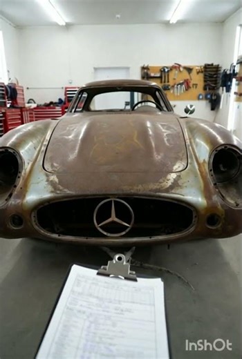 “Restoring a 1955 Mercedes-Benz 300 SLR – From Rust to Luxury”