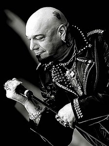 Paul Di'Anno - Cold World lyrics