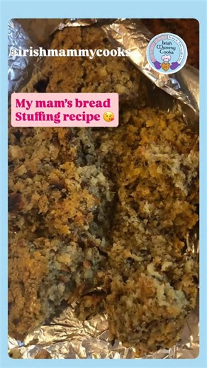 Orla Drumgoole on Instagram: "On to less controversial topics! I’m not a fan of onion but believe me you will love this stuffing - it’s unbelievably moreish. I stuff the neck of my turkey with this and the crisp skin added to this stuffing is out of this world. I also make batons - I freeze and use as I need. It can cook from frozen. Lots more to share this week - savoury and sweet. Veg, trifle, my pistachio mince pies - I’m excited! But sick! And sick of being sick 🤒 Ingredients for three six