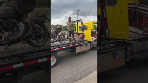 Motorcycle Found Magnet Fishing!