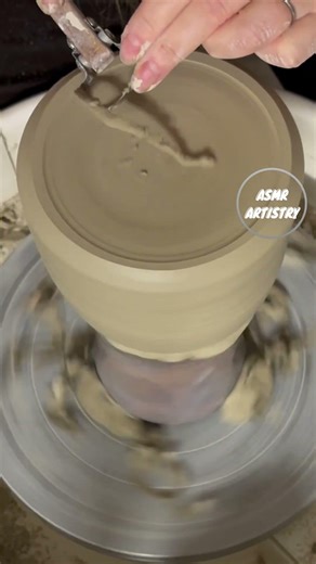 Stoneware Lamp Base Trimmed to Perfection — Clare’s Precise Pottery Finishing Technique