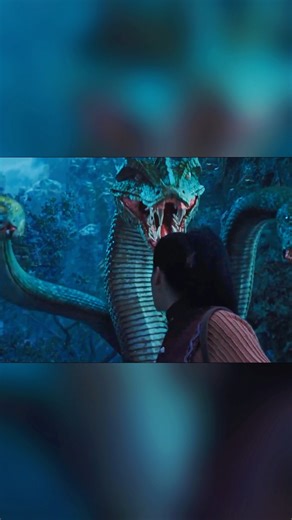 5.3K views · 76 reactions | The beauty went into the mountains to collect medicine and met the giant python with three heads#snake #深潭往事 #ChineseDrama #奇幻 #moive | Drama Club | Facebook