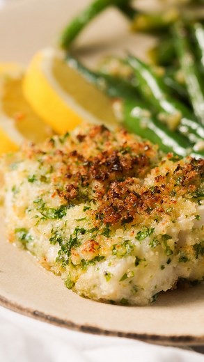 Kayla Berman on Instagram: "Parmesan Crusted Cod is an easy, healthy, and delicious 30 minute weeknight dinner recipe! Made with fresh cod fillets, parmesan cheese, Panko breadcrumbs, and lemon zest … this oven baked dish is bright, light, and flavorful. ✨✨ (recipe in bio) . #cod #codrecipe #bakedcod #parmesancod #parmesancodrecipe #crustedcod #parmesancrustedcod #healthydinner #healthyrecipe #dinnerrecipe #weeknightdinner #easydinner #recipe #recipevideo"