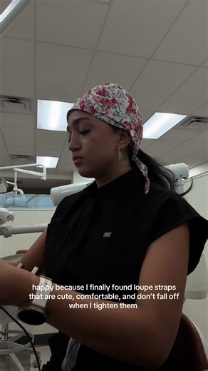 I’ve been using @Snap It loupe straps for the past 2 weeks and I’m actually obsessed. 10/10 rating #fyp #dentalstudent #wearfigs