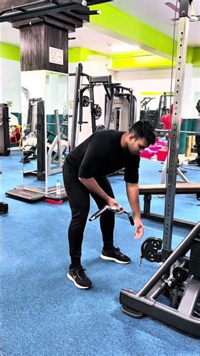 Learn the best Barbell Row alternative — Cable Row — #fitnesstips #gymmotivation