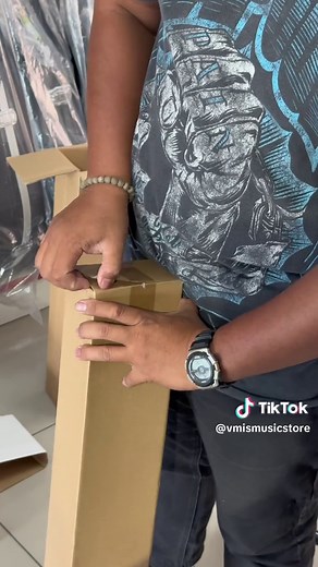 Alesis Harmony 61-Key Keyboard Set with Stand and Bench under Rm700